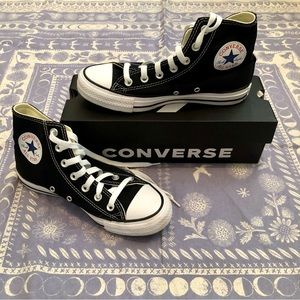 Converse All Star High Tops - Women’s 7 / Men’s 5
